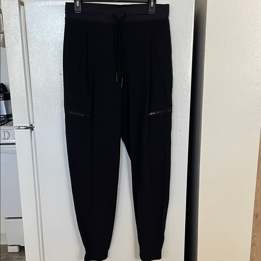 Athleta 4T Women’s Black Venture Pant Joggers 7 Pockets 30.5”
